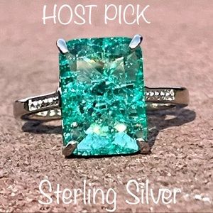 🎉HP🎉Genuine Turquoise Zircon STERLING SILVER Ring